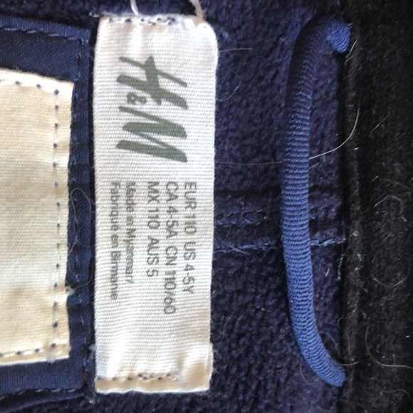 Girls light weight jacket ideal for autumn or spring wear.age 4 to 5 years - Picture 5 of 10